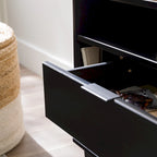 Table de chevet Middlebrook Modern Gallery en bois massif
