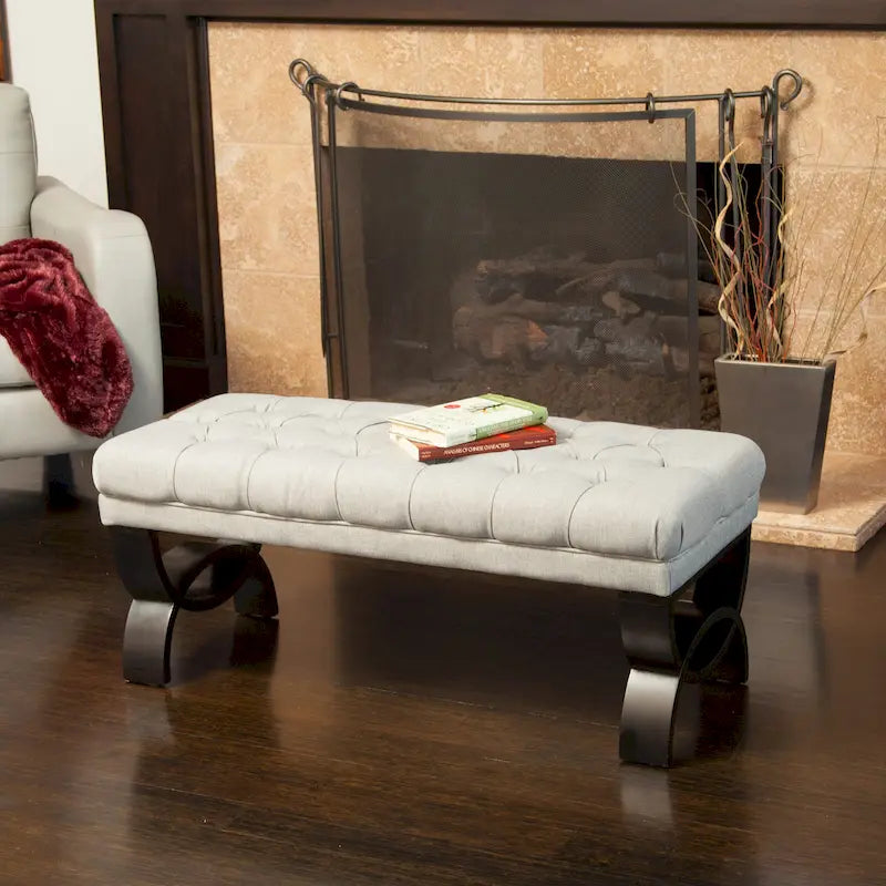 Banc ottoman Scarlette en tissu capitonné de Christopher Knight Home - 41,00 L x 17,25 l x 16,75 H