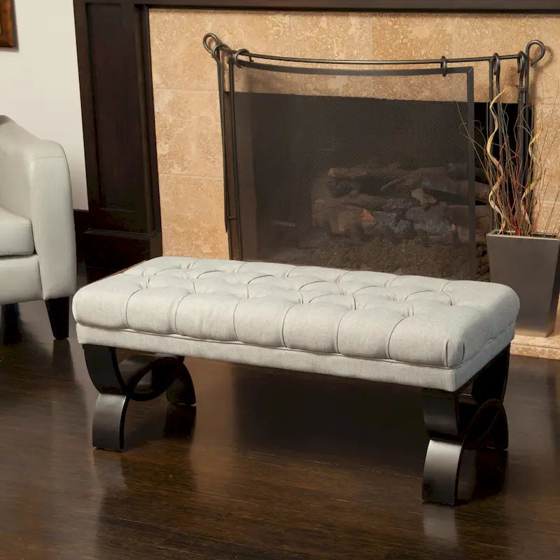 Banc ottoman Scarlette en tissu capitonné de Christopher Knight Home - 41,00 L x 17,25 l x 16,75 H