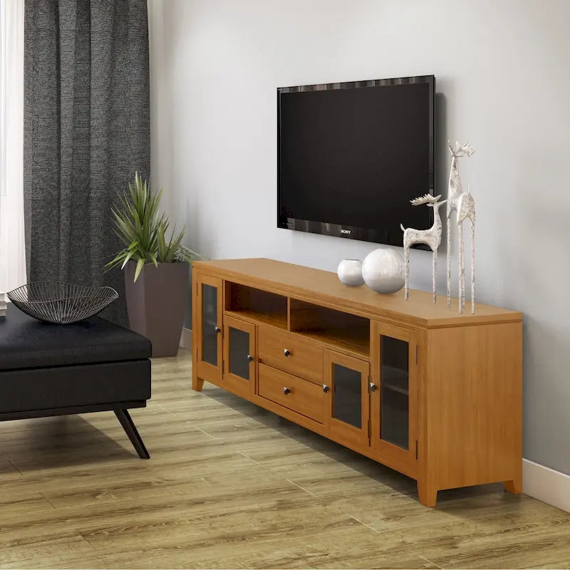 Meuble TV contemporain WYNDENHALL Essex en bois massif, 183 cm de large, pour téléviseurs jusqu'à 203 cm (80 pouces).