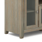 Meuble TV contemporain WYNDENHALL Essex en bois massif, 183 cm de large, pour téléviseurs jusqu'à 203 cm (80 pouces).