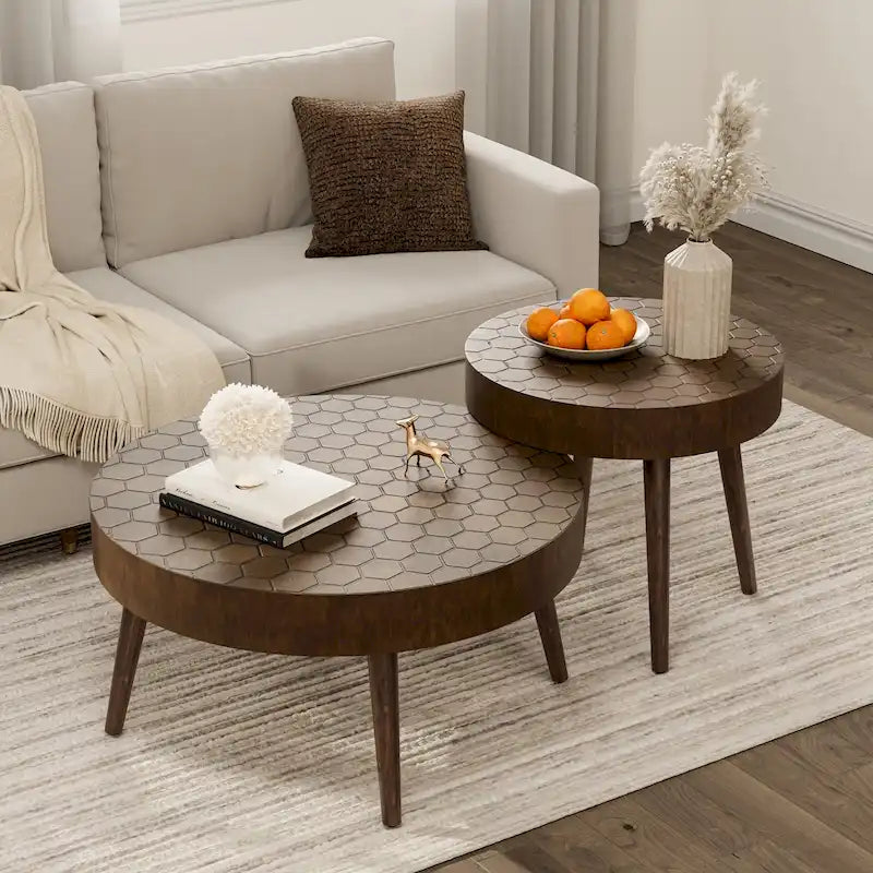 Table basse rustique en bois massif marron, idéale pour le salon