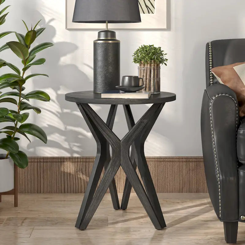 Table d'appoint ronde COZAYH, style ferme moderne, plateau vieilli et piètement assorti. Idéale pour une déco bohème ou une maison de campagne moderne.