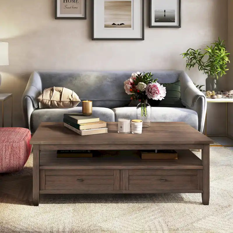 Table basse de style transitionnel en bois Norfolk de WYNDENHALL - 122 cm de large