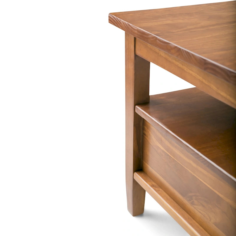 Table basse de style transitionnel en bois Norfolk de WYNDENHALL - 122 cm de large