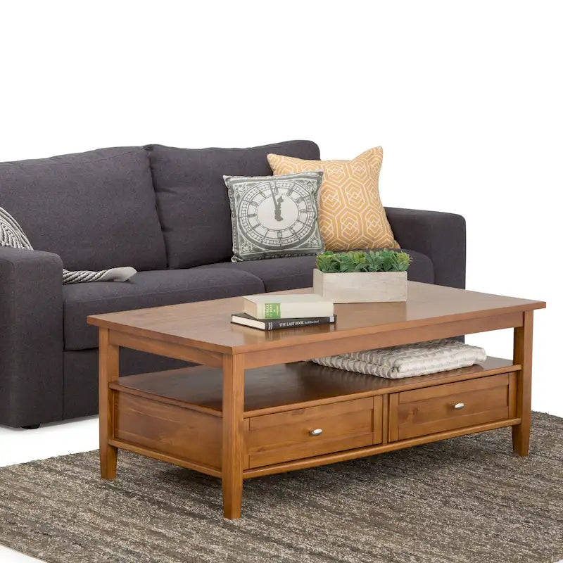 Table basse de style transitionnel en bois Norfolk de WYNDENHALL - 122 cm de large