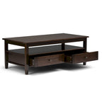 Table basse de style transitionnel en bois Norfolk de WYNDENHALL - 122 cm de large
