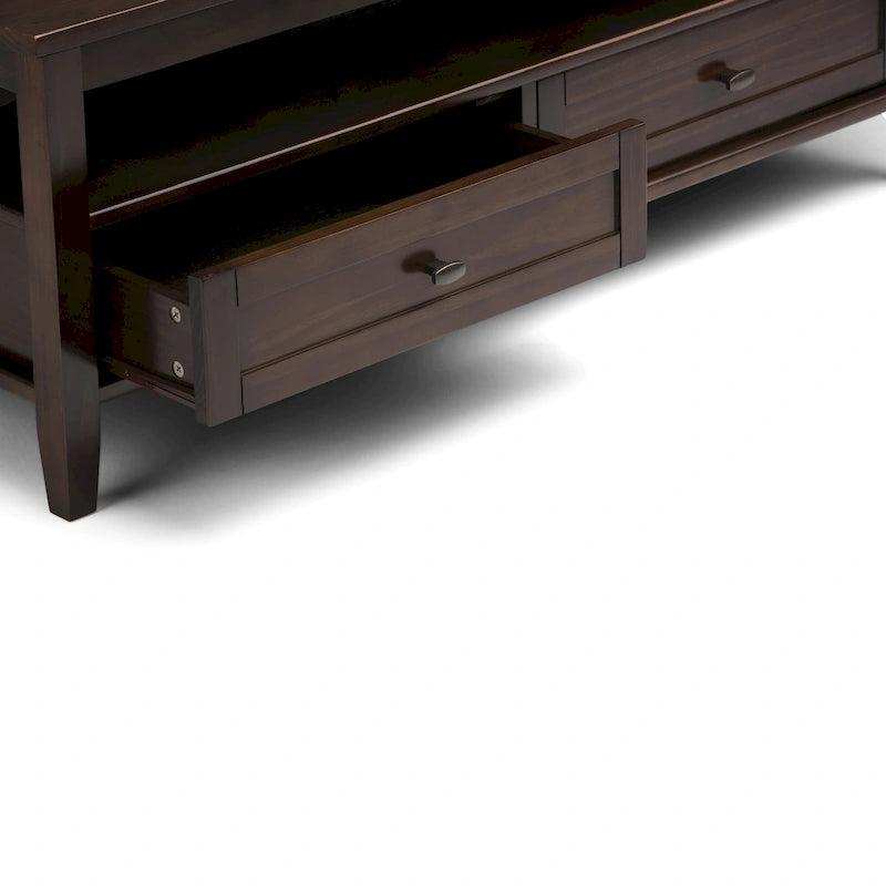 Table basse de style transitionnel en bois Norfolk de WYNDENHALL - 122 cm de large