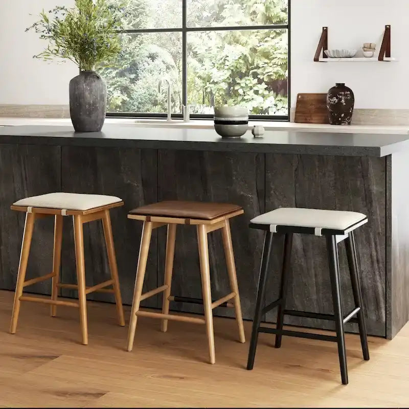 Tabouret de bar rembourré Barker Boucle, tabouret de comptoir sans dossier avec coussin