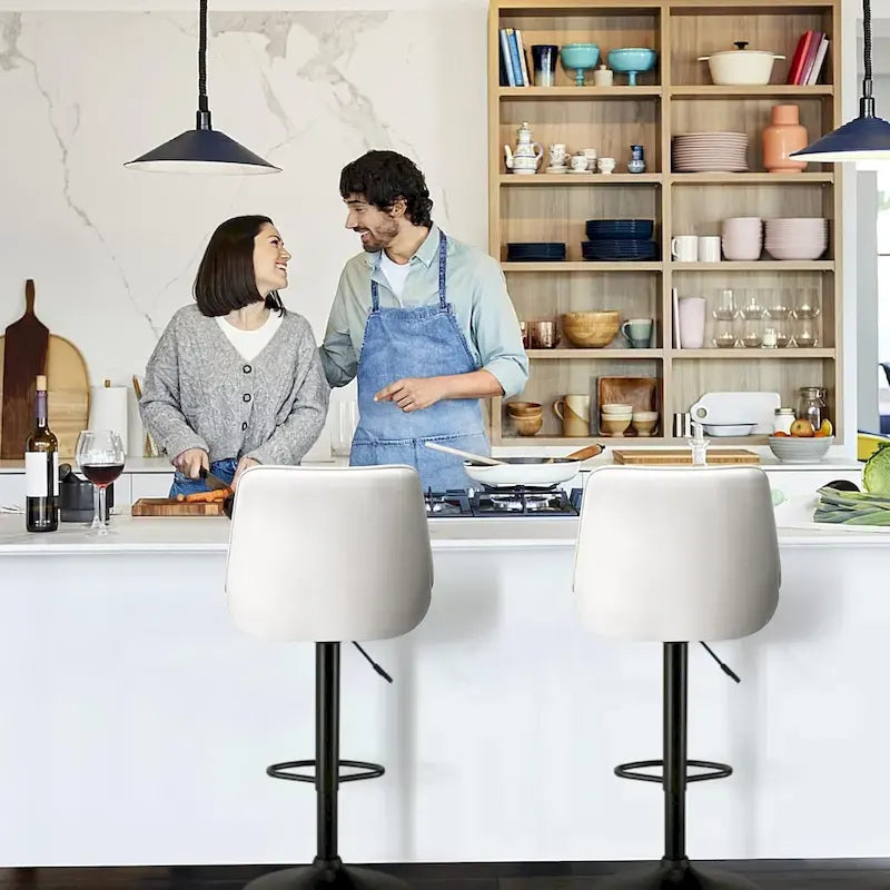 Ensemble de 2 tabourets de bar Bossin, réglables en hauteur, pivotants et avec dossier.
