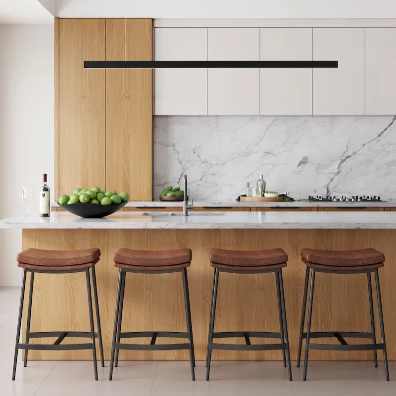 Tabouret de bar de cuisine moderne sans dossier Nathan James Arlo, avec assise en selle et piètement en métal