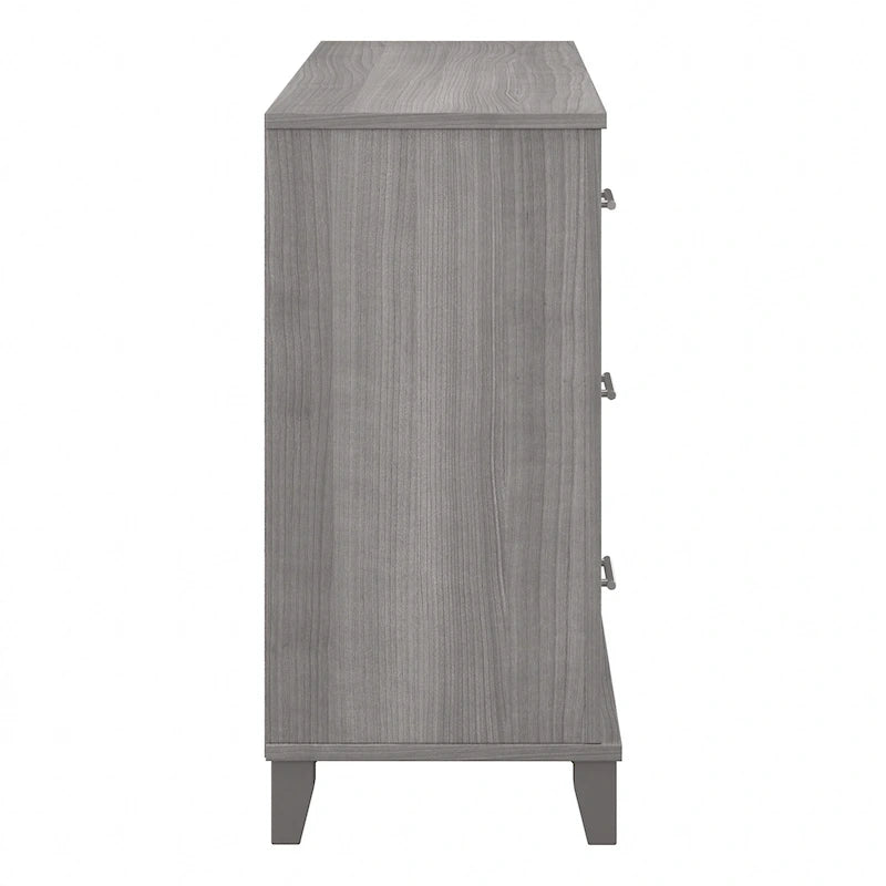 Commode grise de style transitionnel à grain texturé