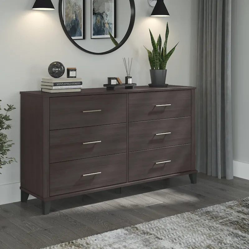 Commode grise de style transitionnel à grain texturé