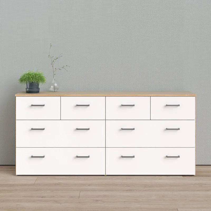 Porche et coin détente : structure en chêne et commode double blanche à 8 tiroirs
