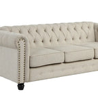 Canapé Chesterfield en lin Morden Fort avec capitonnage à boutons, clous décoratifs et pieds en bois massif pour salon