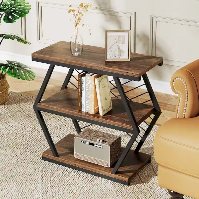 Table d'appoint à 3 niveaux avec rangement, style industriel, avec 3 étagères ouvertes.