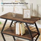 Table d'appoint à 3 niveaux avec rangement, style industriel, avec 3 étagères ouvertes.
