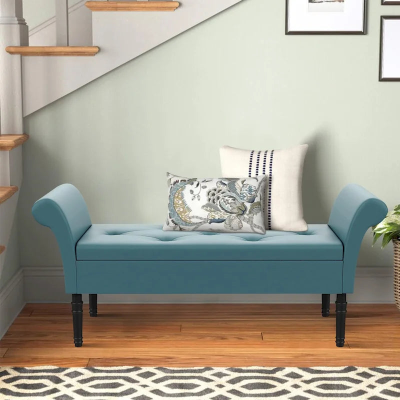 Banc coffre ottoman avec accoudoirs, capitonné et rembourré, idéal pour une chambre ou une entrée. Repose-pieds avec grand espace de rangement.