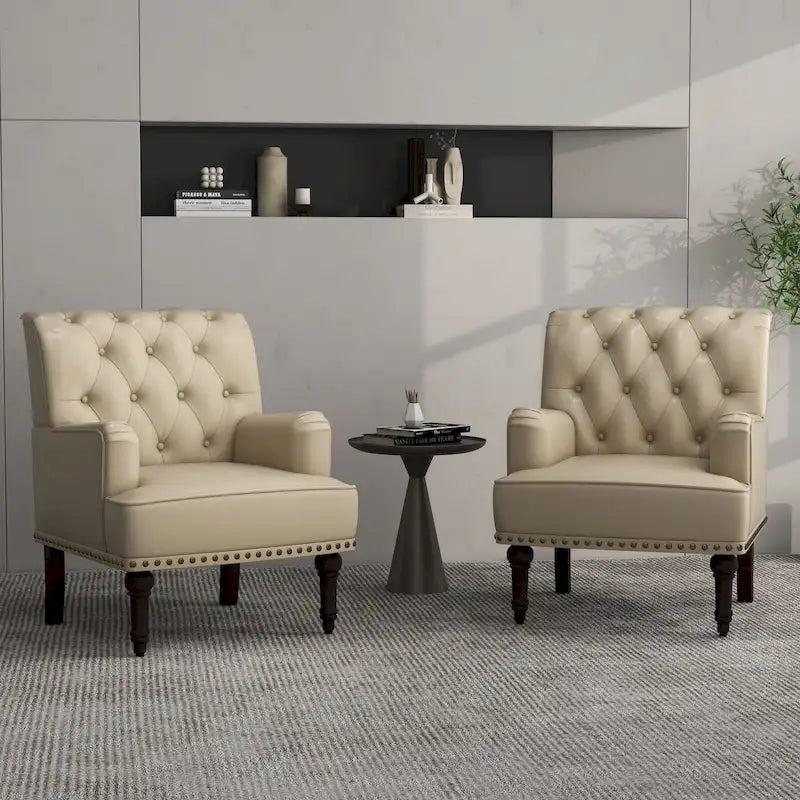 Fauteuils d'appoint capitonnés en similicuir végan avec garniture cloutée