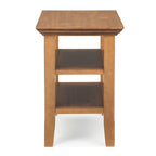 Table d'appoint étroite de style transitionnel en bois massif WYNDENHALL Normandy, 35,5 cm de large
