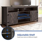 Meuble TV de style campagnard pour téléviseur jusqu'à 65 pouces avec portes et étagères ouvertes, console multimédia et prise électrique.