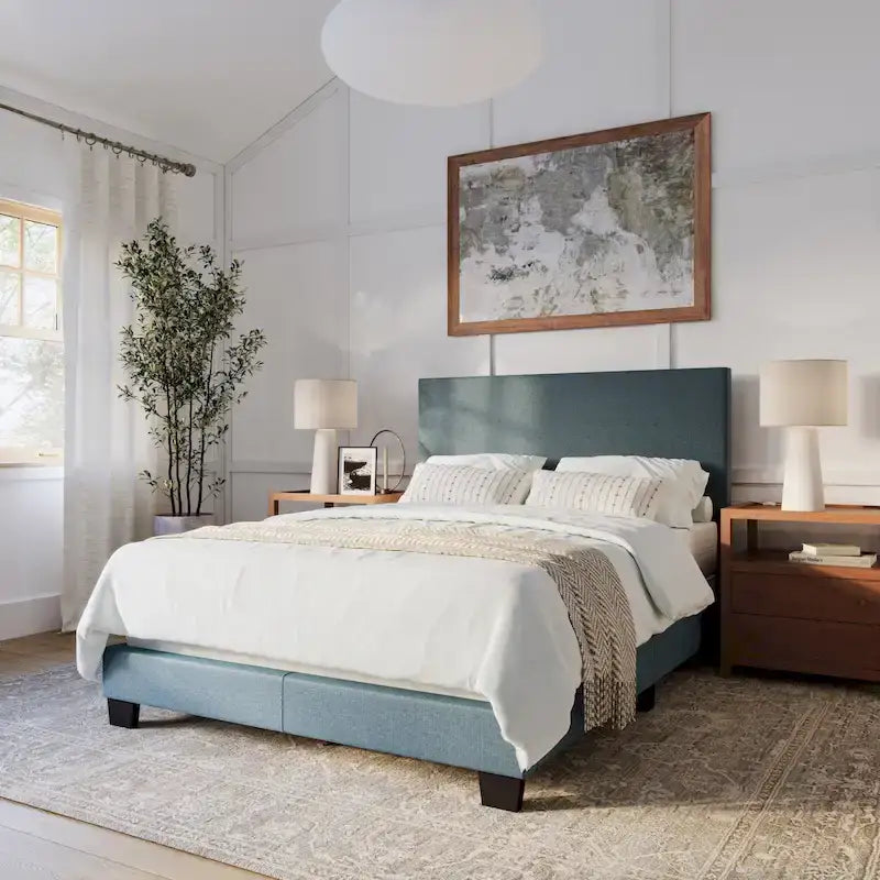 Lit rembourré moderne Celeste, sommier requis