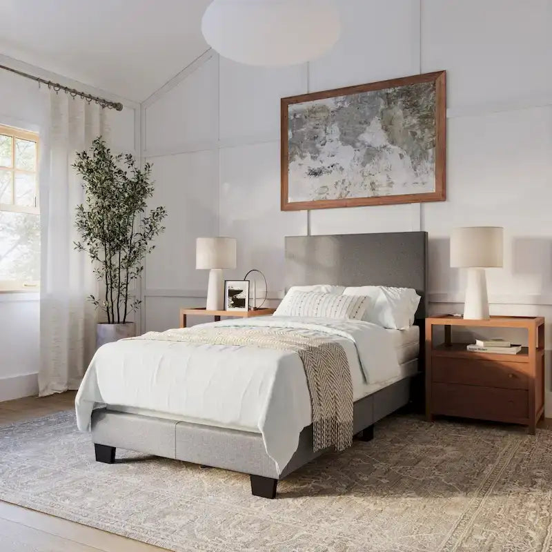Lit rembourré moderne Celeste, sommier requis