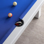 Ensemble table de billard Laguna pour intérieur/extérieur, 2,13 m (7 pi), en ardoise, avec 2 bancs et accessoires, finition blanche.