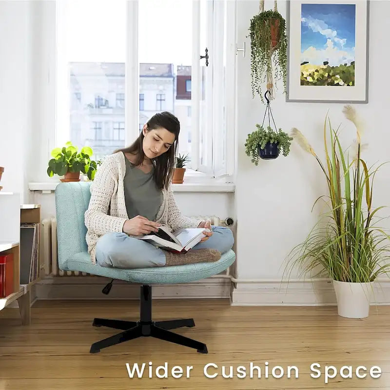 Chaise de bureau pivotante moderne BOSSIN Criss Cross Chair sans accoudoirs et sans roulettes, rembourrée en tissu.