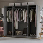 Armoire Cosmo 4 portes 100 % bois massif avec portes en bois massif ou miroir, par Palace Imports