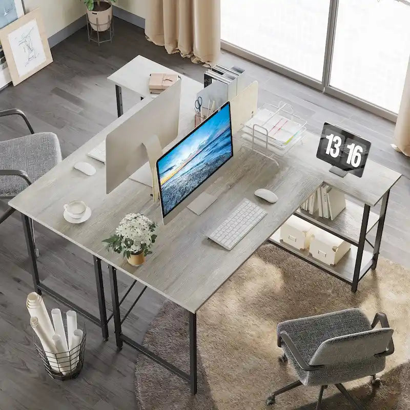 Petit bureau d'angle en forme de L avec étagères de rangement
