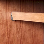 Armoire familiale 4 portes Palace Imports 100% bois massif avec poignées en métal ou en bois