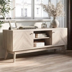 Meuble TV Living Skog de style scandinave moderne du milieu du siècle, à chevrons, pour téléviseurs jusqu'à 65 pouces, avec pieds en bois.