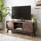Meuble TV Living Skog de style scandinave moderne du milieu du siècle, à chevrons, pour téléviseurs jusqu'à 65 pouces, avec pieds en bois.