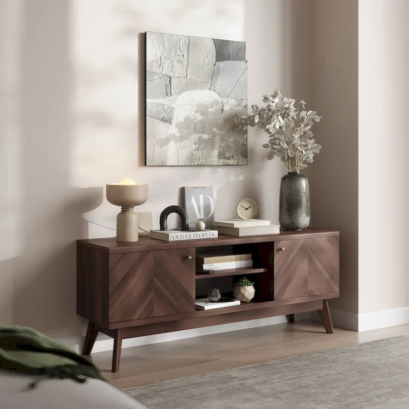 Meuble TV Living Skog de style scandinave moderne du milieu du siècle, à chevrons, pour téléviseurs jusqu'à 65 pouces, avec pieds en bois.