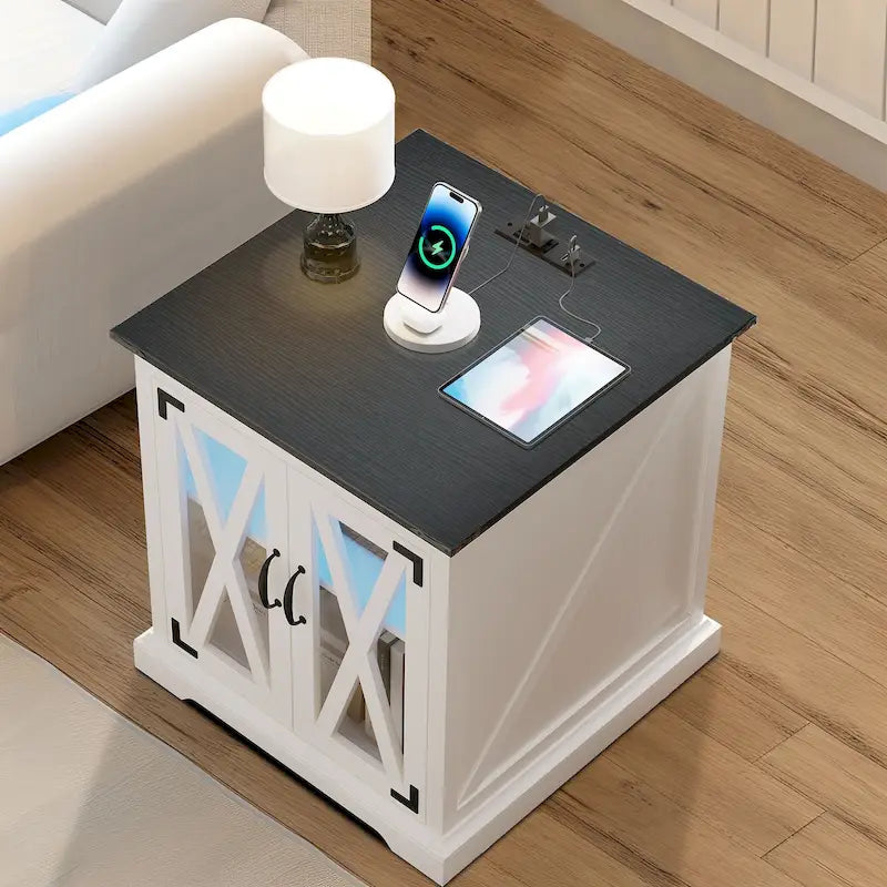 Table d'appoint Moasis avec station de recharge, table d'appoint de style campagnard avec rangement et étagères