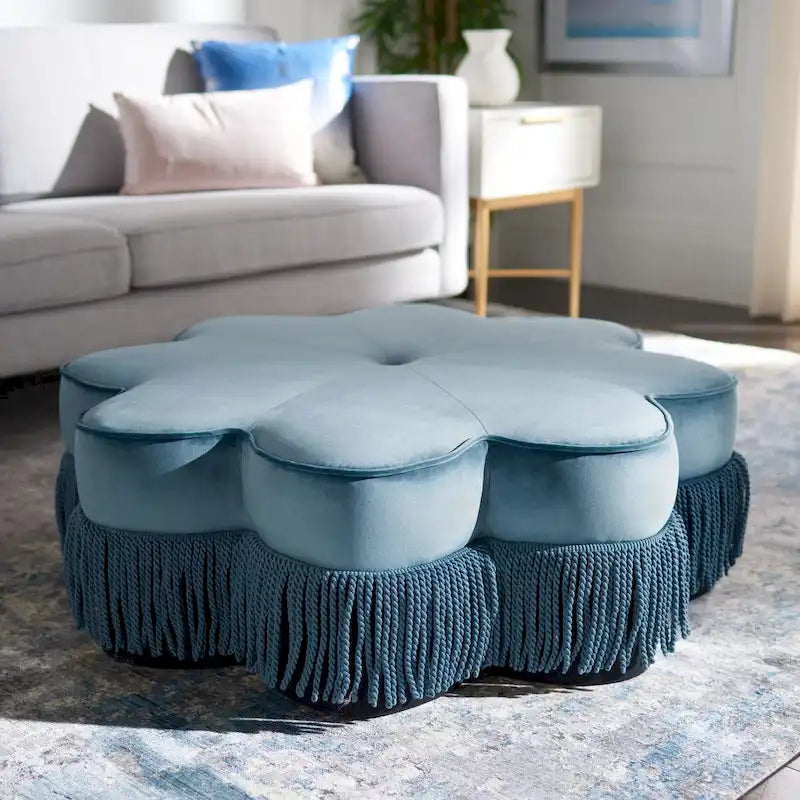 Pouf en velours à franges en forme de fleur Katia de SAFAVIEH
