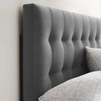 Tête de lit Carson Carrington Labbgard Queen-size en velours capitonné couleur biscuit
