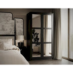 Armoire-penderie urbaine 2 portes Palace Imports 100% bois massif avec portes pleines et miroir