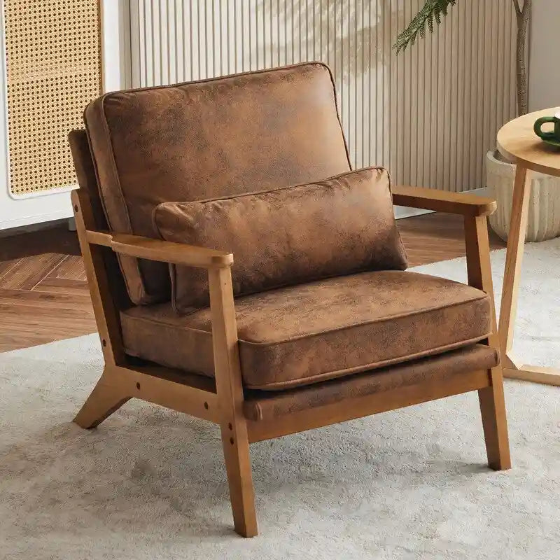 Fauteuil d'appoint beige en lin mélangé, pieds en bois et un coussin.