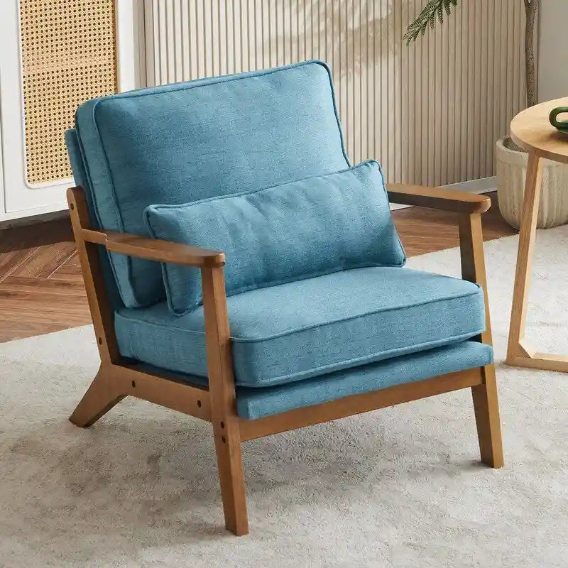Fauteuil d'appoint beige en lin mélangé, pieds en bois et un coussin.