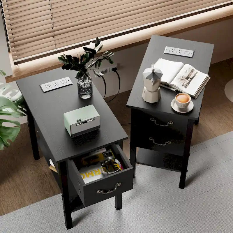 Table d'appoint avec station de recharge, table de chevet étroite avec tiroirs, ports USB et prises électriques, table de nuit pour petits espaces