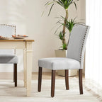 Ensemble de 2 chaises de salle à manger rembourrées, chaises de salle à manger modernes en tissu rembourré avec garniture cloutée et pieds en bois