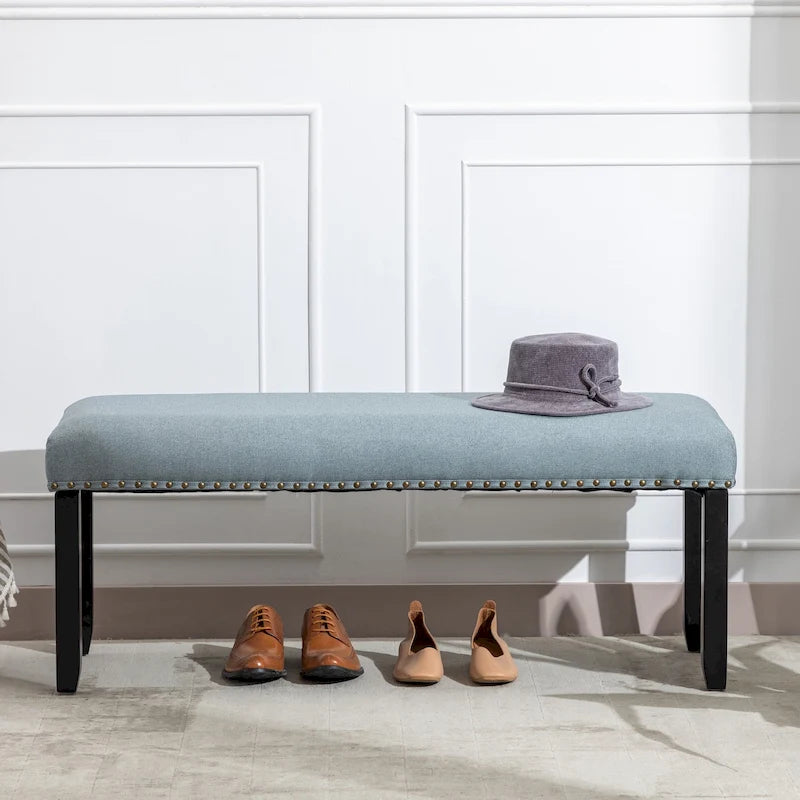 Banc moderne capitonné de 44 pouces de long avec garniture cloutée et pieds en bois