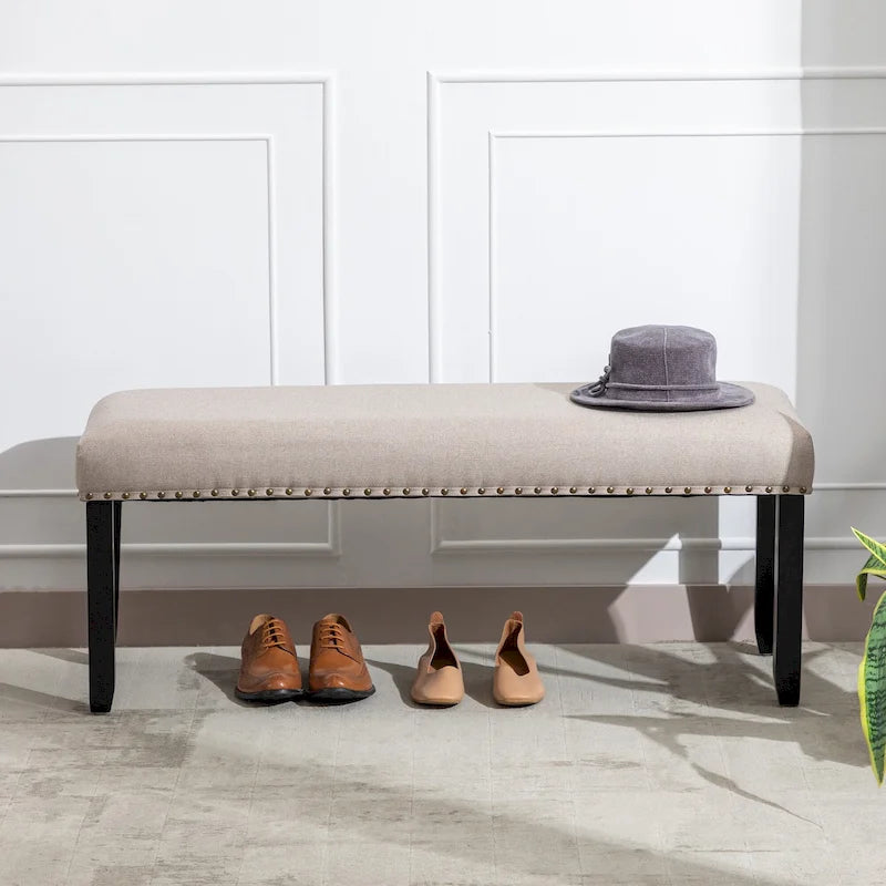 Banc moderne capitonné de 44 pouces de long avec garniture cloutée et pieds en bois