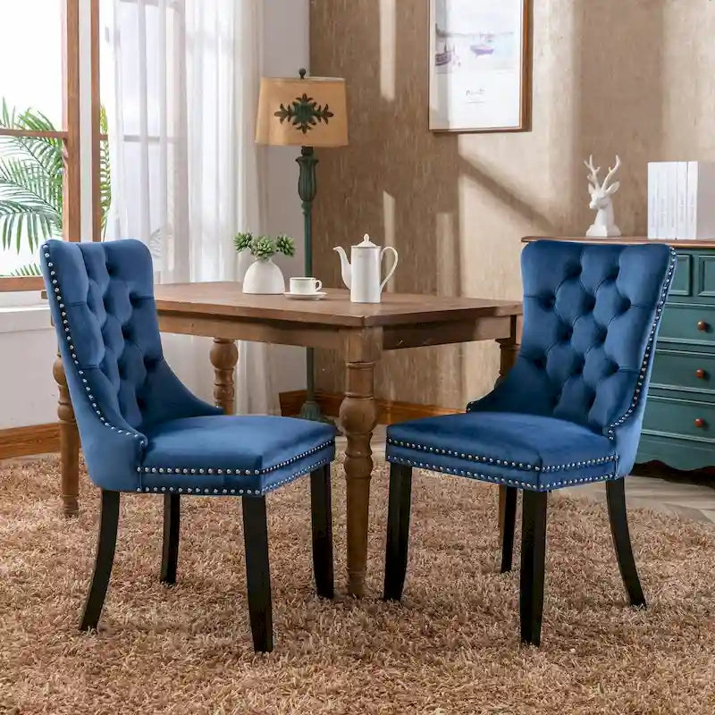 Ensemble de 2 chaises de salle à manger rembourrées en velours avec garniture cloutée et pieds en bois