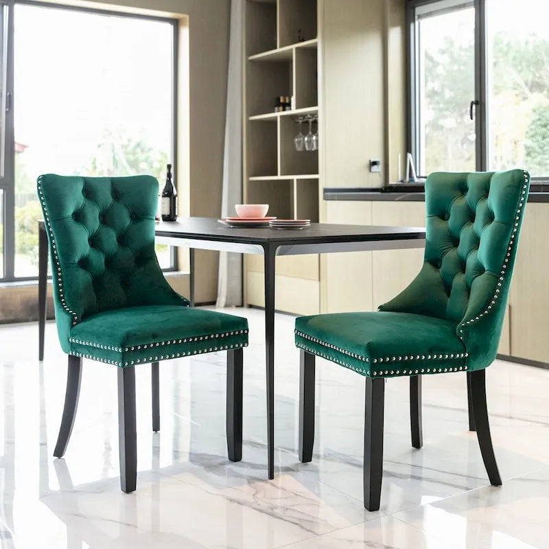 Ensemble de 2 chaises de salle à manger rembourrées en velours avec garniture cloutée et pieds en bois