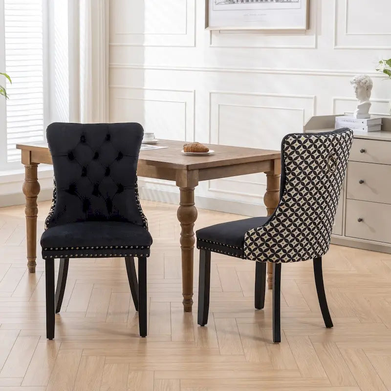 Ensemble de 2 chaises de salle à manger rembourrées en velours avec garniture cloutée et pieds en bois