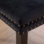 Ensemble de 2 chaises de salle à manger rembourrées en velours avec garniture cloutée et pieds en bois
